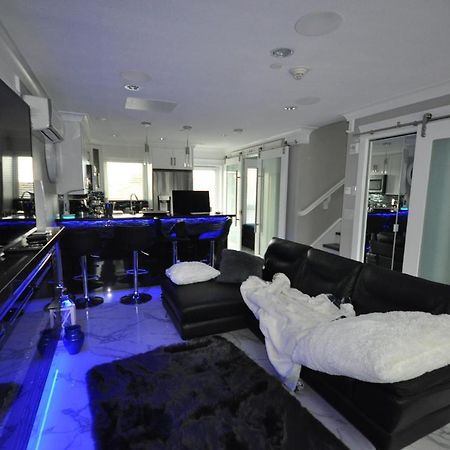 Beautiful Bright 3 Bed Townhouse Apartment Vancouver Exterior photo
