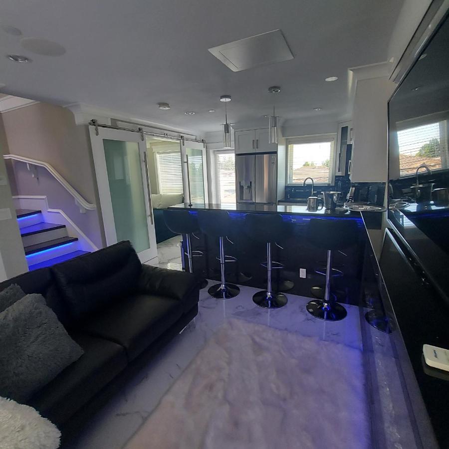 Beautiful Bright 3 Bed Townhouse Apartment Vancouver Exterior photo